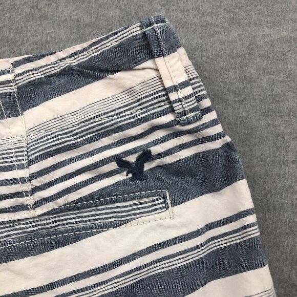 American Eagle Shorts Mens Size 36 Classic Fit Striped White Blue 9" Inseam - Picture 14 of 14